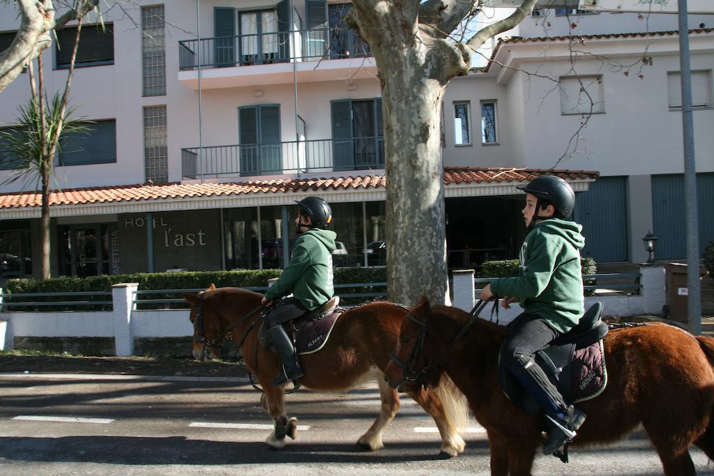 Hotel L'Ast Banyoles Dış mekan fotoğraf